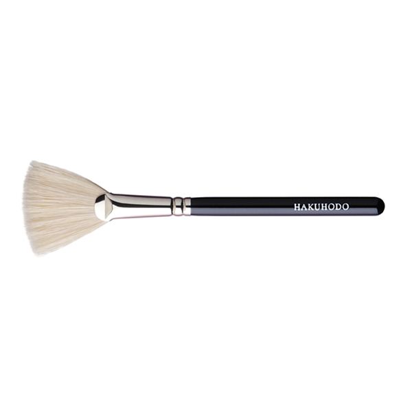 Кисть для пудры и хайлайтера Hakuhodo Fan Brush J7012